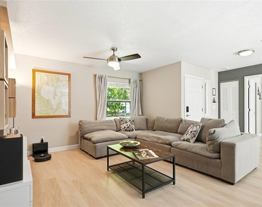 4606 Buckeye Road - Photo Thumbnail 14