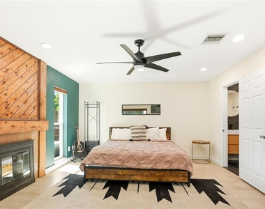 4606 Buckeye Road - Photo Thumbnail 21
