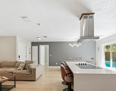 4606 Buckeye Road - Photo Thumbnail 15