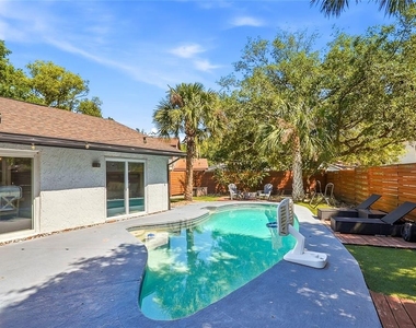 4606 Buckeye Road - Photo Thumbnail 4