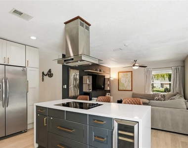 4606 Buckeye Road - Photo Thumbnail 17