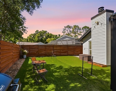 4606 Buckeye Road - Photo Thumbnail 7