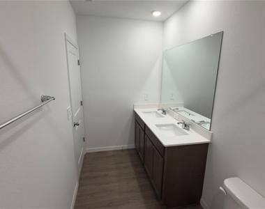31211 Midnight Sun Way - Photo Thumbnail 17