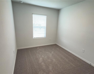 31211 Midnight Sun Way - Photo Thumbnail 18