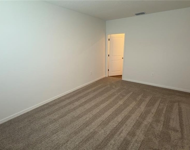 31211 Midnight Sun Way - Photo Thumbnail 14