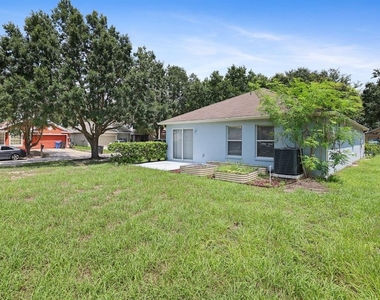 7408 Oxford Garden Circle - Photo Thumbnail 22