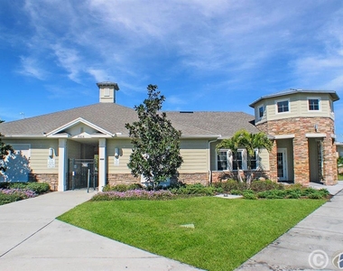 7408 Oxford Garden Circle - Photo Thumbnail 26