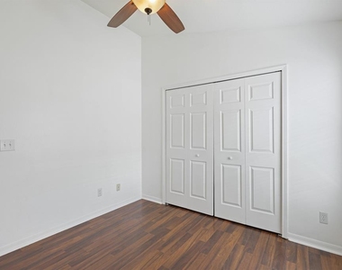 7408 Oxford Garden Circle - Photo Thumbnail 15