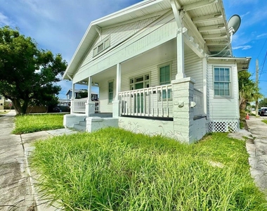 2708 N 19th Street - Photo Thumbnail 2
