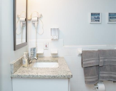 2804 N 33rd Street - Photo Thumbnail 10