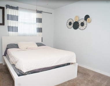 2804 N 33rd Street - Photo Thumbnail 15