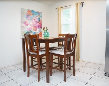 2804 N 33rd Street - Photo Thumbnail 33