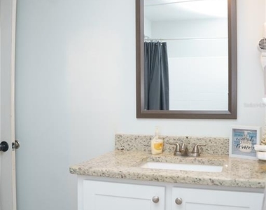 2804 N 33rd Street - Photo Thumbnail 12