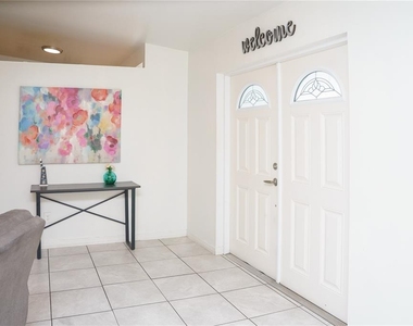 2804 N 33rd Street - Photo Thumbnail 30