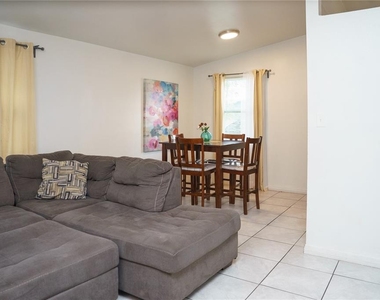 2804 N 33rd Street - Photo Thumbnail 32