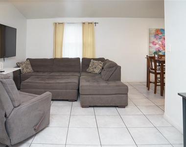 2804 N 33rd Street - Photo Thumbnail 31