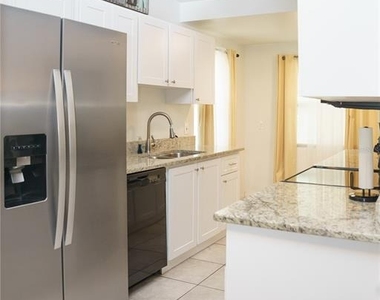 2804 N 33rd Street - Photo Thumbnail 7