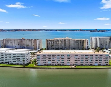 6025 Shore Boulevard S - Photo Thumbnail 28