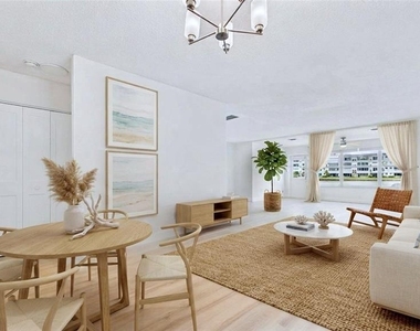 6025 Shore Boulevard S - Photo Thumbnail 9