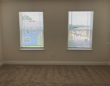 5518 Viola Lee Way - Photo Thumbnail 16