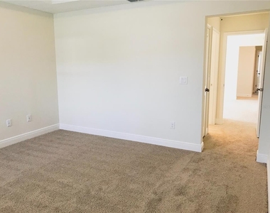 5518 Viola Lee Way - Photo Thumbnail 11