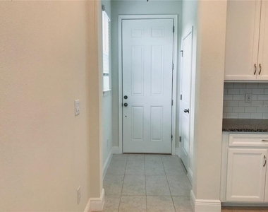5518 Viola Lee Way - Photo Thumbnail 1