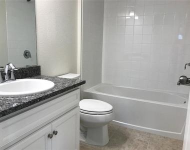 5518 Viola Lee Way - Photo Thumbnail 18