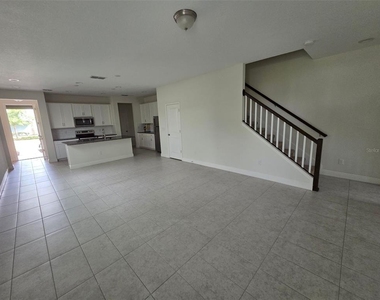 5518 Viola Lee Way - Photo Thumbnail 8