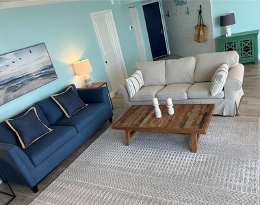 5541 Puerta Del Sol Boulevard S - Photo Thumbnail 3