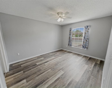 2202 Godfrey Avenue - Photo Thumbnail 16