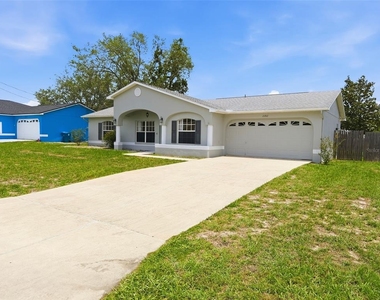 2202 Godfrey Avenue - Photo Thumbnail 4