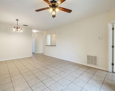 9506 Amberdale Court - Photo Thumbnail 3