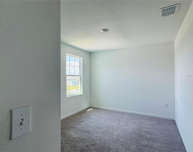 2669 Buttercup Avenue - Photo Thumbnail 9