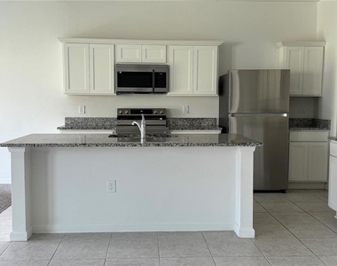 2669 Buttercup Avenue - Photo Thumbnail 3