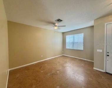 452 Janice Kay Place - Photo Thumbnail 3