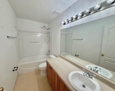 452 Janice Kay Place - Photo Thumbnail 17