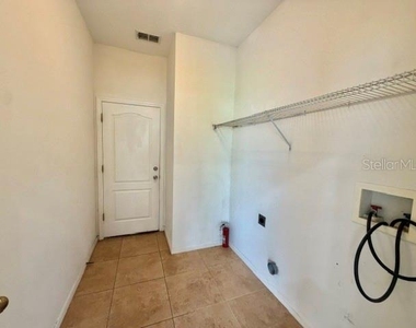 452 Janice Kay Place - Photo Thumbnail 15
