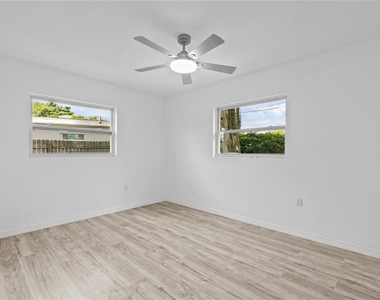 1435 Eden Drive - Photo Thumbnail 21