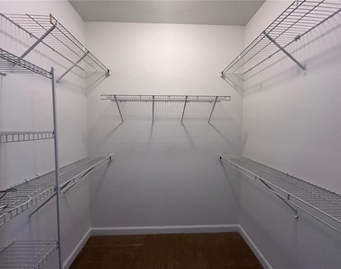 3175 Feltrim Place - Photo Thumbnail 23