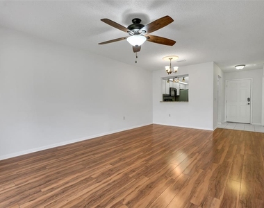 3112 S Semoran Boulevard - Photo Thumbnail 10
