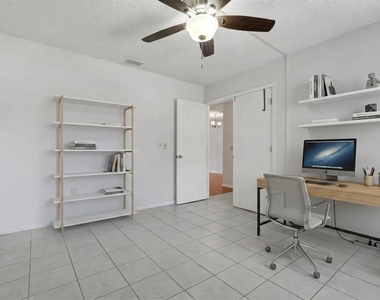 3112 S Semoran Boulevard - Photo Thumbnail 24