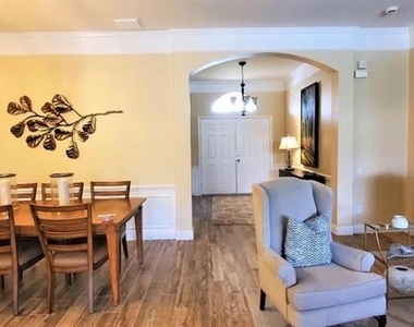 10914 Ledgement Lane - Photo Thumbnail 6