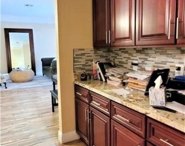 10914 Ledgement Lane - Photo Thumbnail 16
