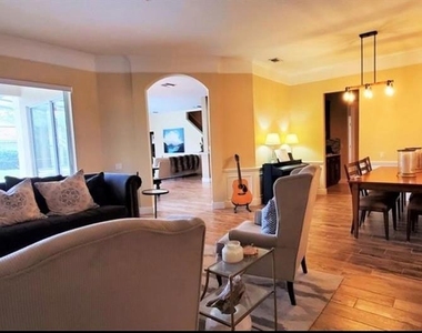 10914 Ledgement Lane - Photo Thumbnail 15