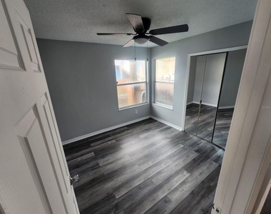 2745 N Poinciana Boulevard - Photo Thumbnail 9