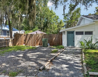 325 S 2nd Street - Photo Thumbnail 1