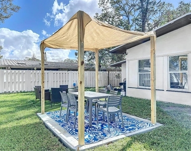 2893 Wood Street - Photo Thumbnail 13