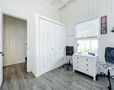 2893 Wood Street - Photo Thumbnail 4