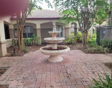 823 Camargo Way - Photo Thumbnail 25
