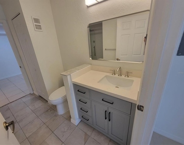 823 Camargo Way - Photo Thumbnail 11